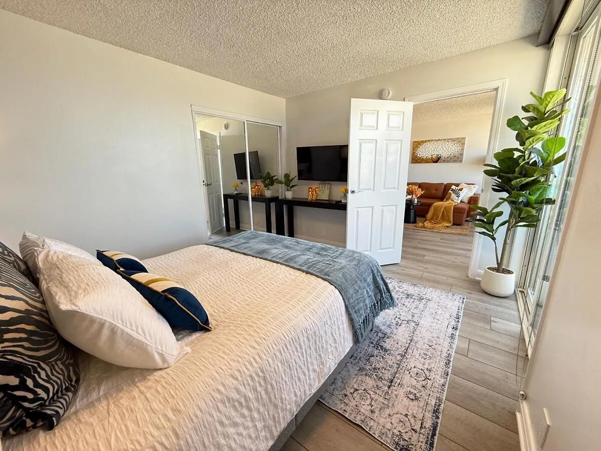 Oceanfront 2 Bedroom W Pool & Parking 234 Hermosa Beach 0*,  United States