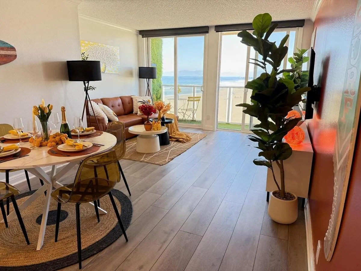 Apartment Oceanfront 2 Bedroom W Pool & Parking 234 Hermosa Beach United States