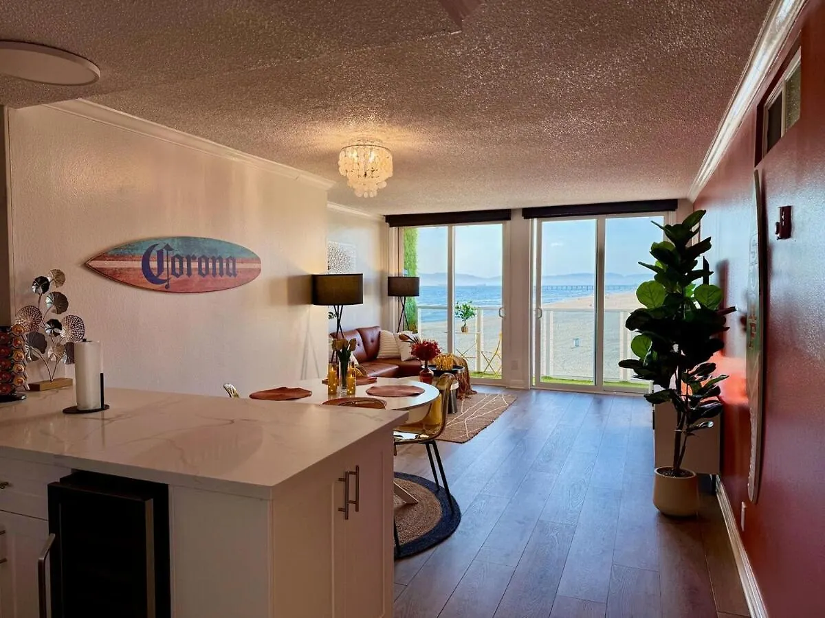 Apartment Oceanfront 2 Bedroom W Pool & Parking 234 Hermosa Beach