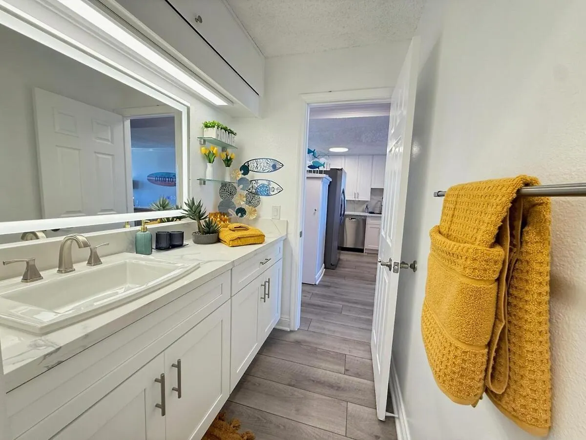 Oceanfront 2 Bedroom W Pool & Parking 234 Hermosa Beach United States