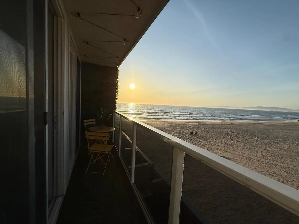 Oceanfront 2 Bedroom W Pool & Parking 234 Hermosa Beach